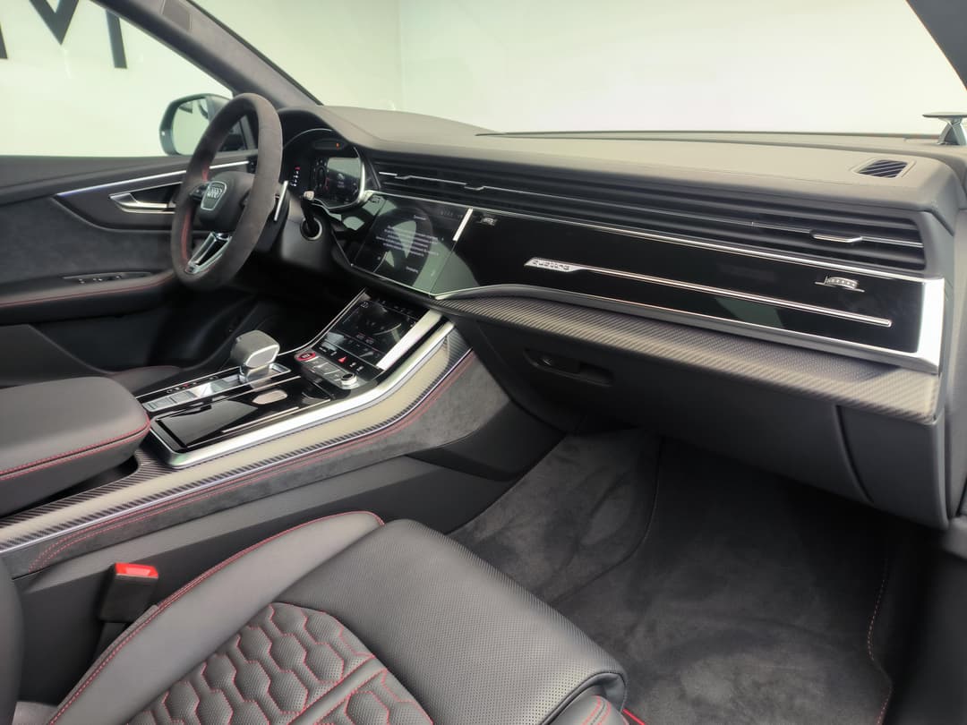 Audi RS Q8 quattro в лизинг - 10