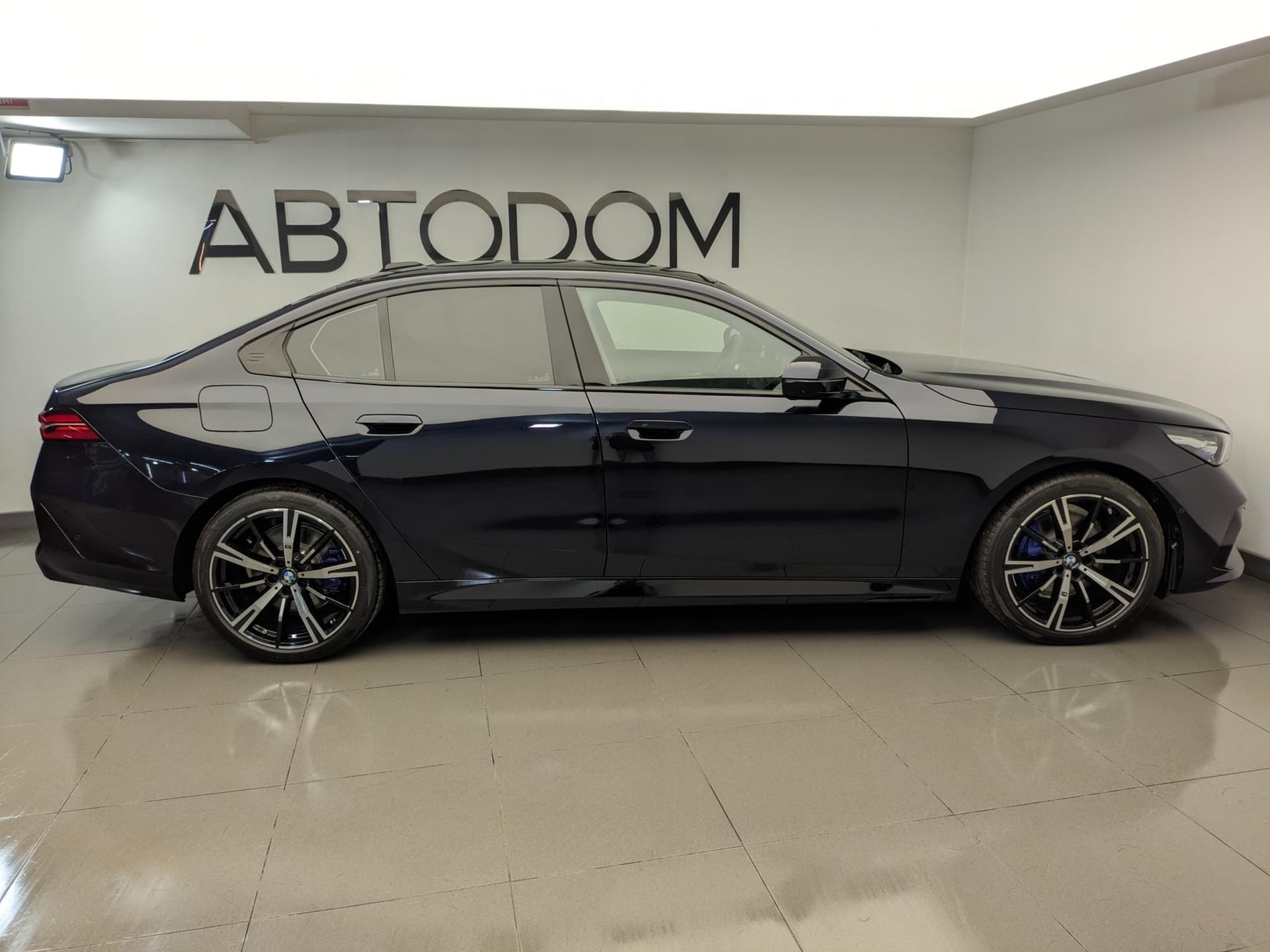 BMW 5 серия 530i xDrive в лизинг - 4