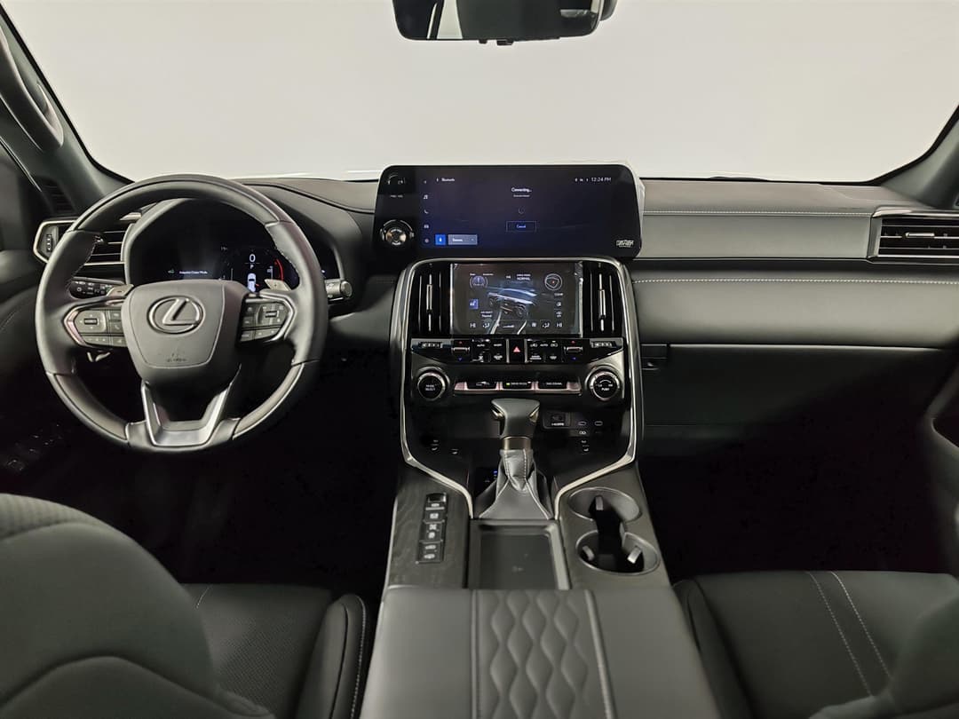 Lexus LX 600 VIP Black в лизинг - 25