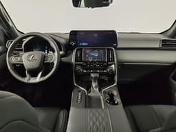 Lexus LX 600 VIP Black в лизинг - 25