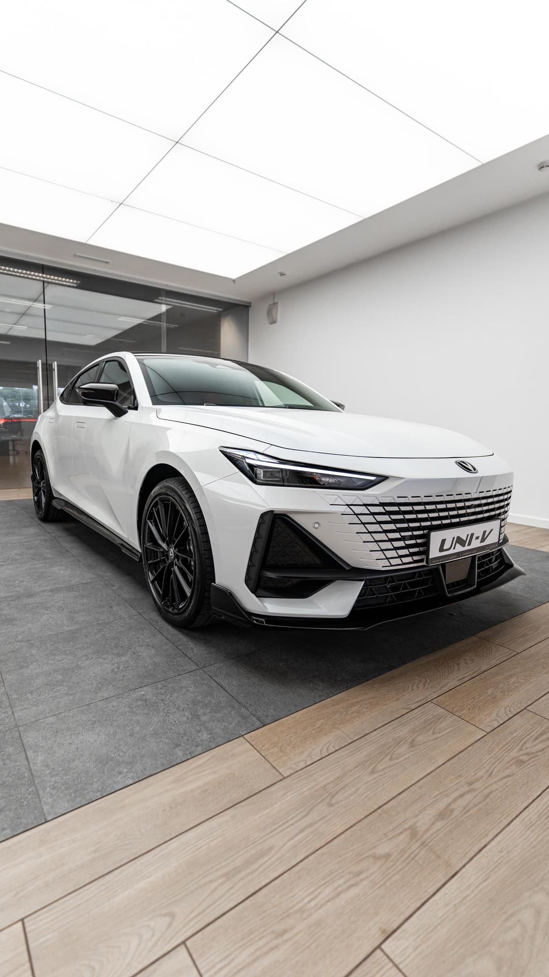 Changan Uni-V Luxe 1.5T 7DCT в лизинг - 3