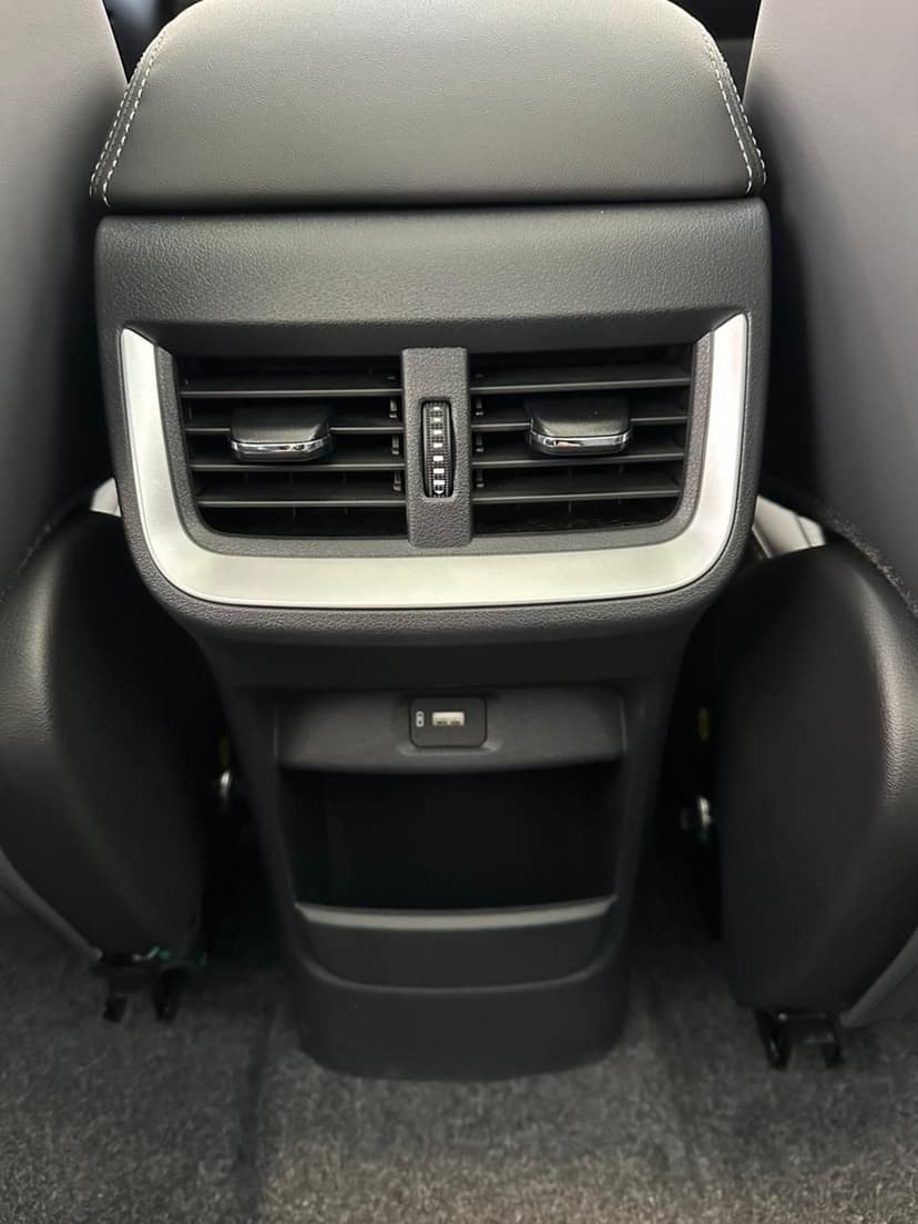 DongFeng Huge Executive 1.5T 7DCT в лизинг - 17