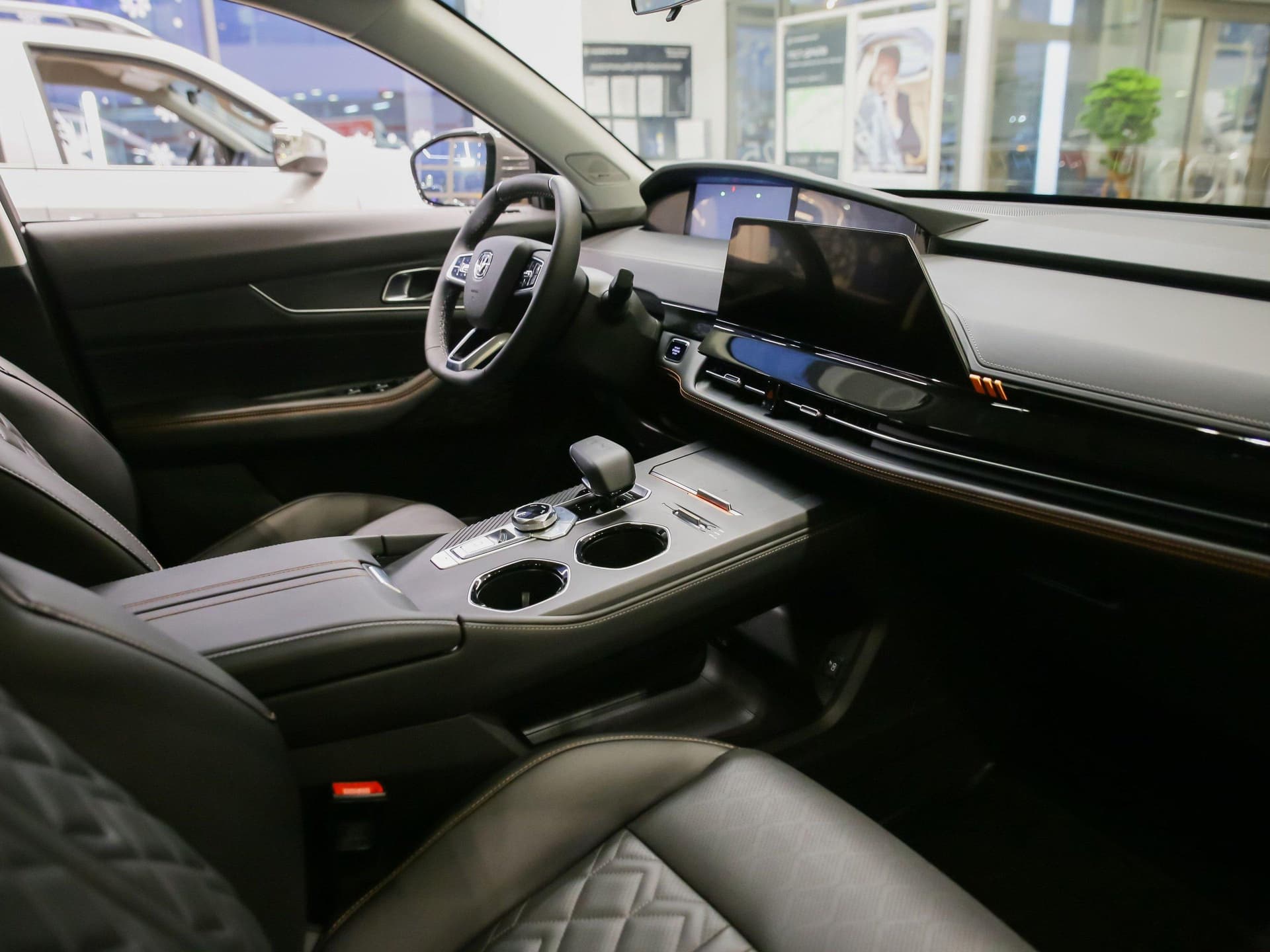 Changan Uni-K Tech 2.0 8AT AWD в лизинг - 24