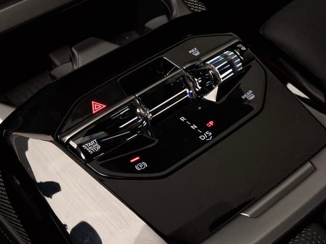 BMW 7 серия 740 полный привод в лизинг - 21