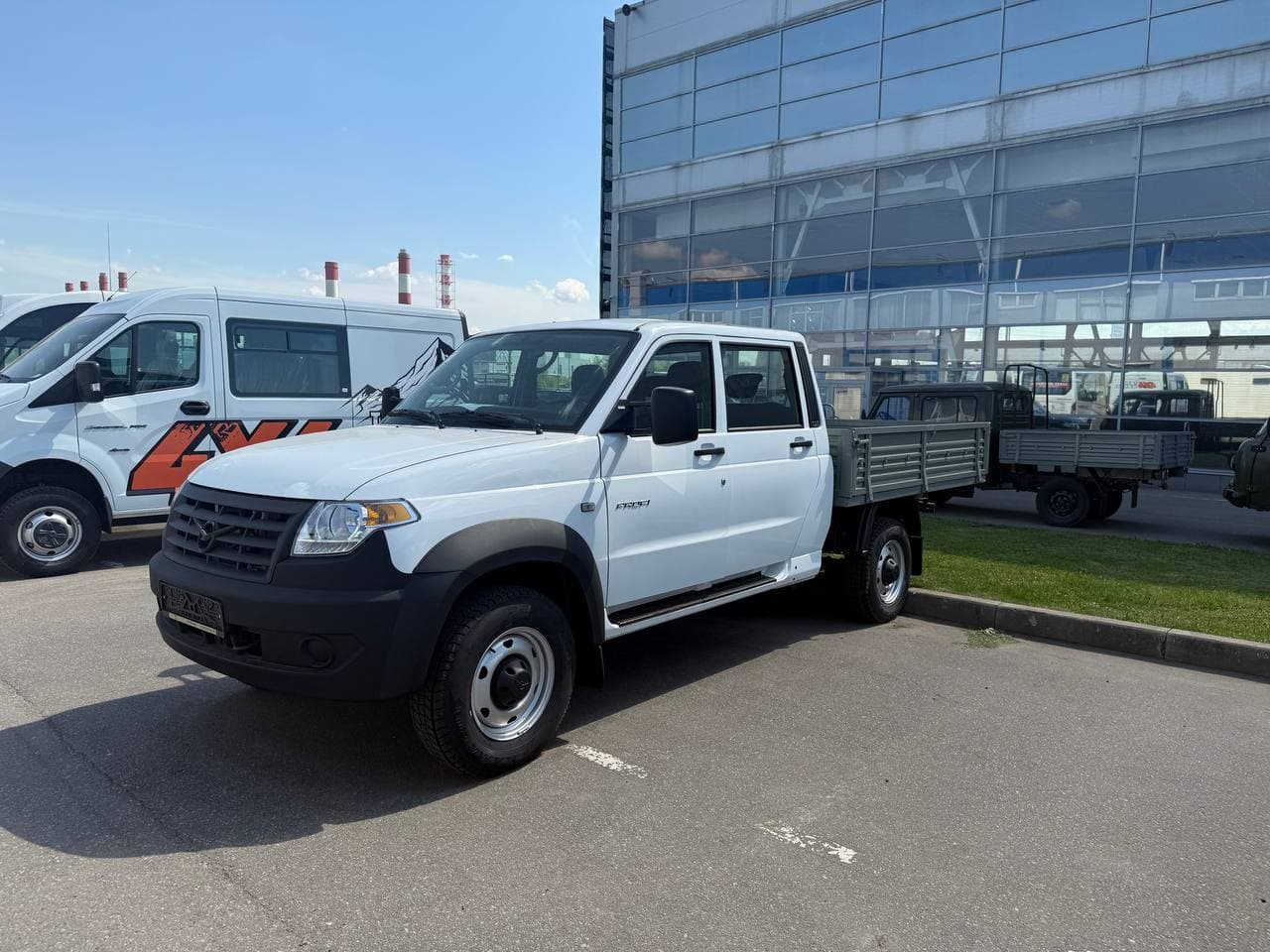 UAZ Profi двухрядная кабина - 2