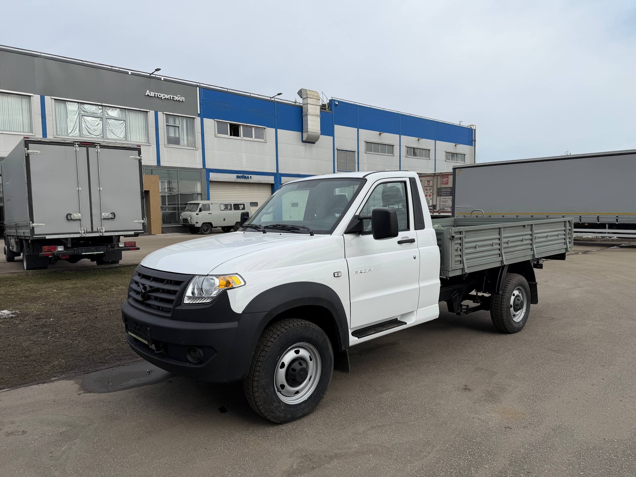 UAZ Profi - 2