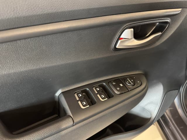 Solaris KRX Comfort 1.6 6AT в лизинг - 15