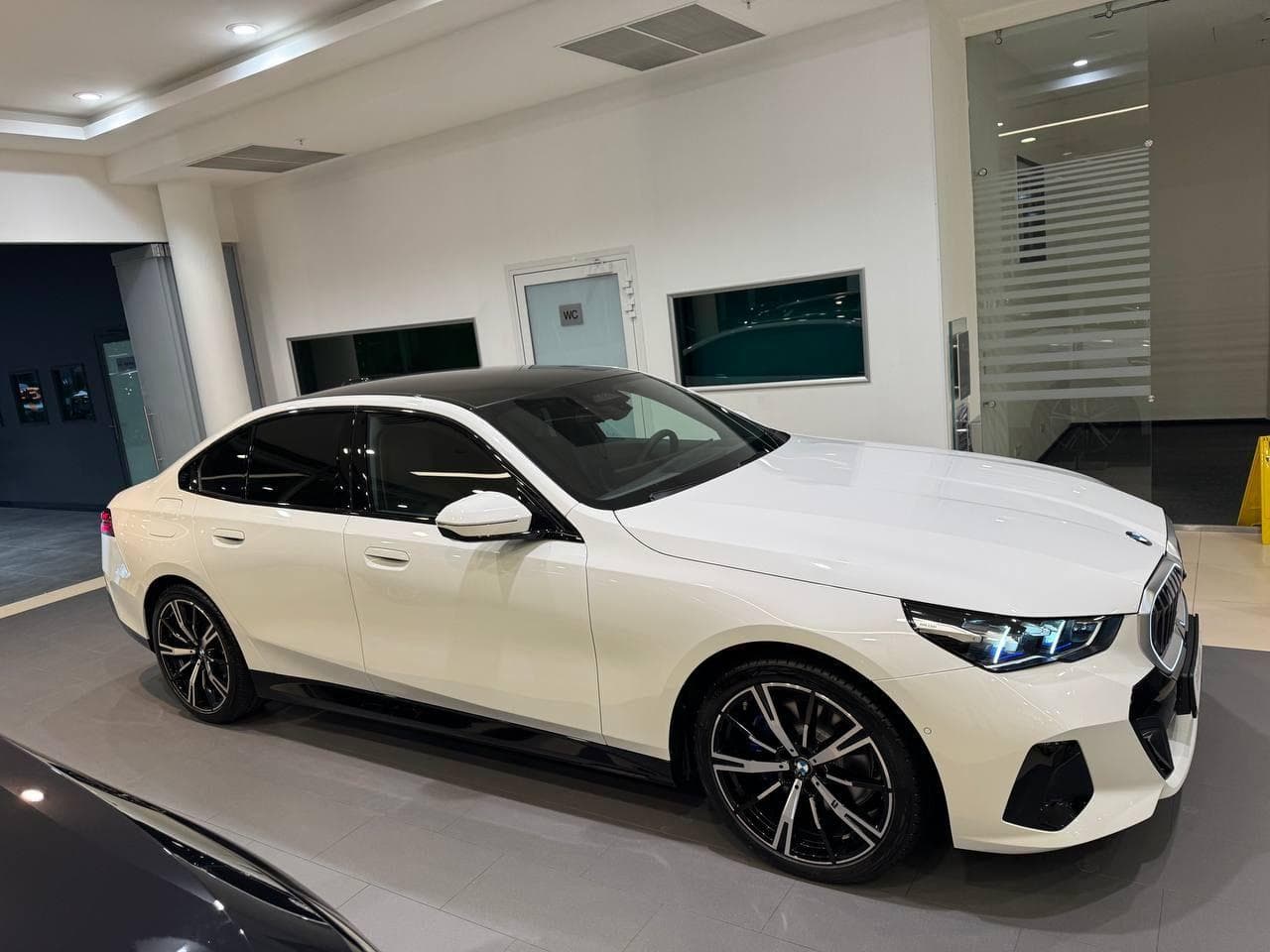 BMW 5 серия - 3