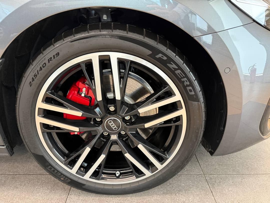 Audi A5 L Спорт 2.0Т 150 кВт полный привод АТ в лизинг - 17