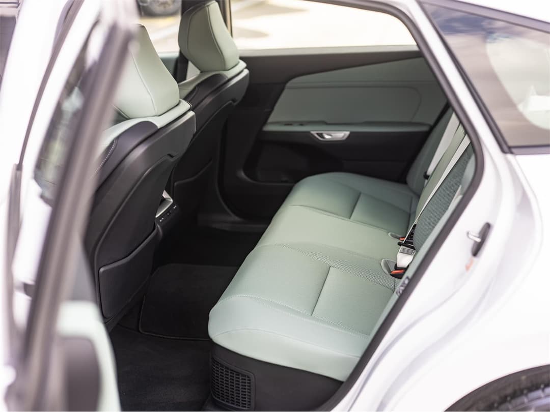 Lexus ES 300h 2.0 гибрид вариатор в лизинг - 14