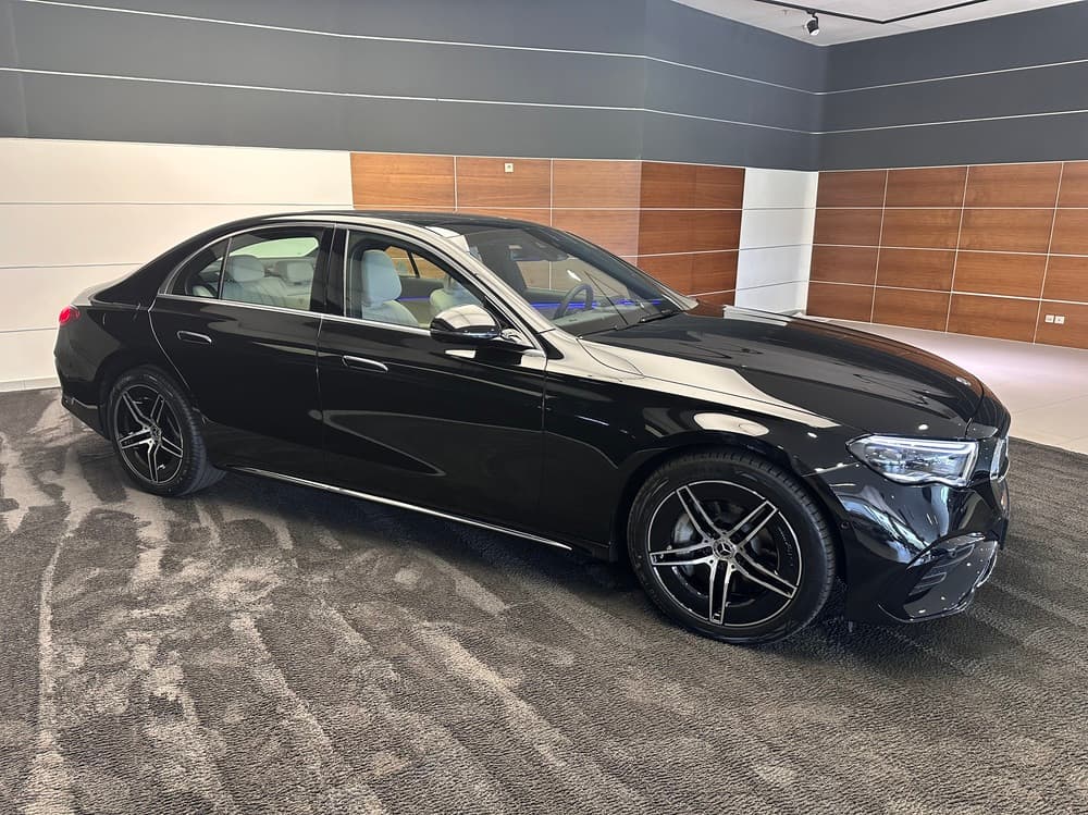 Mercedes-Benz E седан - 4