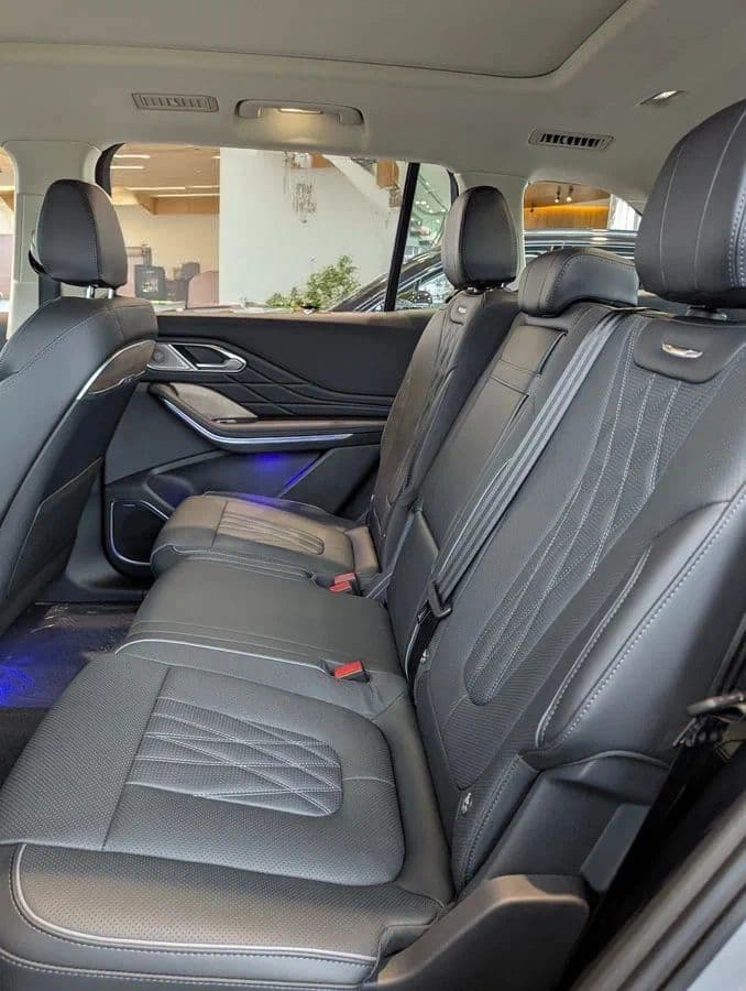 Hongqi HS7 2.0T Deluxe AWD в лизинг - 11