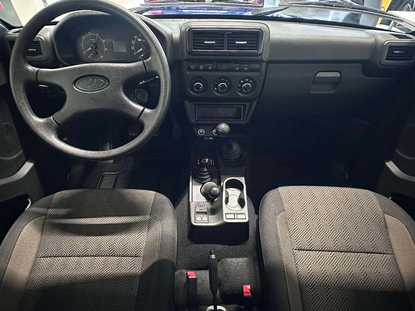 Lada Niva Legend 3 дв Urban 24 1.7 5MT в лизинг - 12