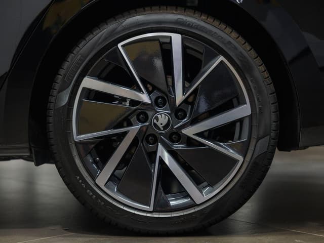 Skoda Octavia Спортлайн 2.0Т полный привод АТ в лизинг - 45