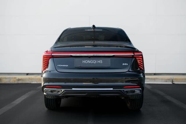 Hongqi H5 - 5