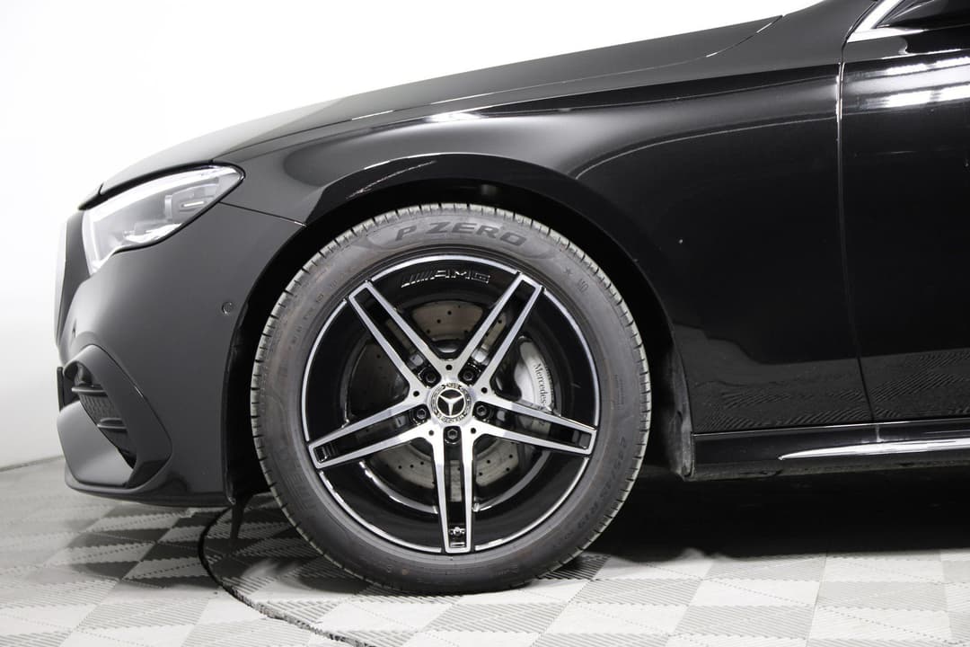 Mercedes-Benz E седан 300 полный привод АМГ Лайн (AMG Line) в лизинг - 7