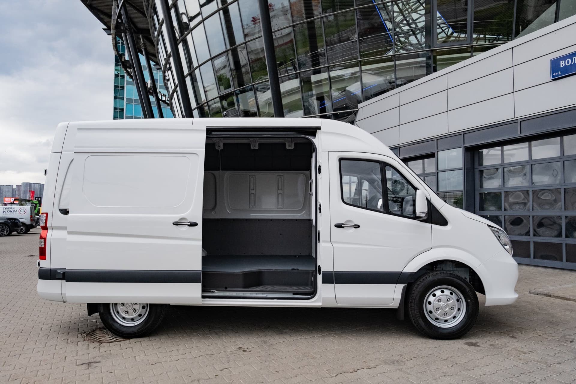 Foton Toano Фургон L2H2 односкатная  3.5T 2.8D 6MT в лизинг - 7
