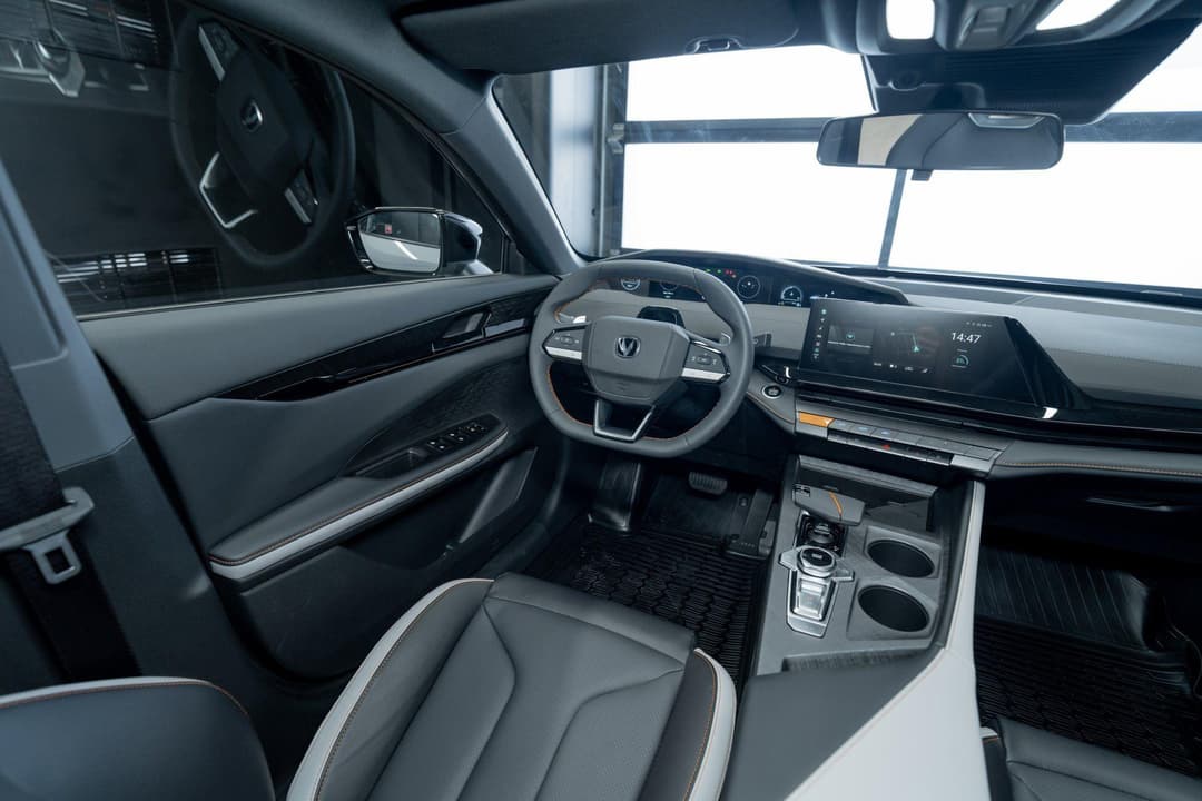 Changan Uni-V Tech 1.5T 7DCT в лизинг - 6