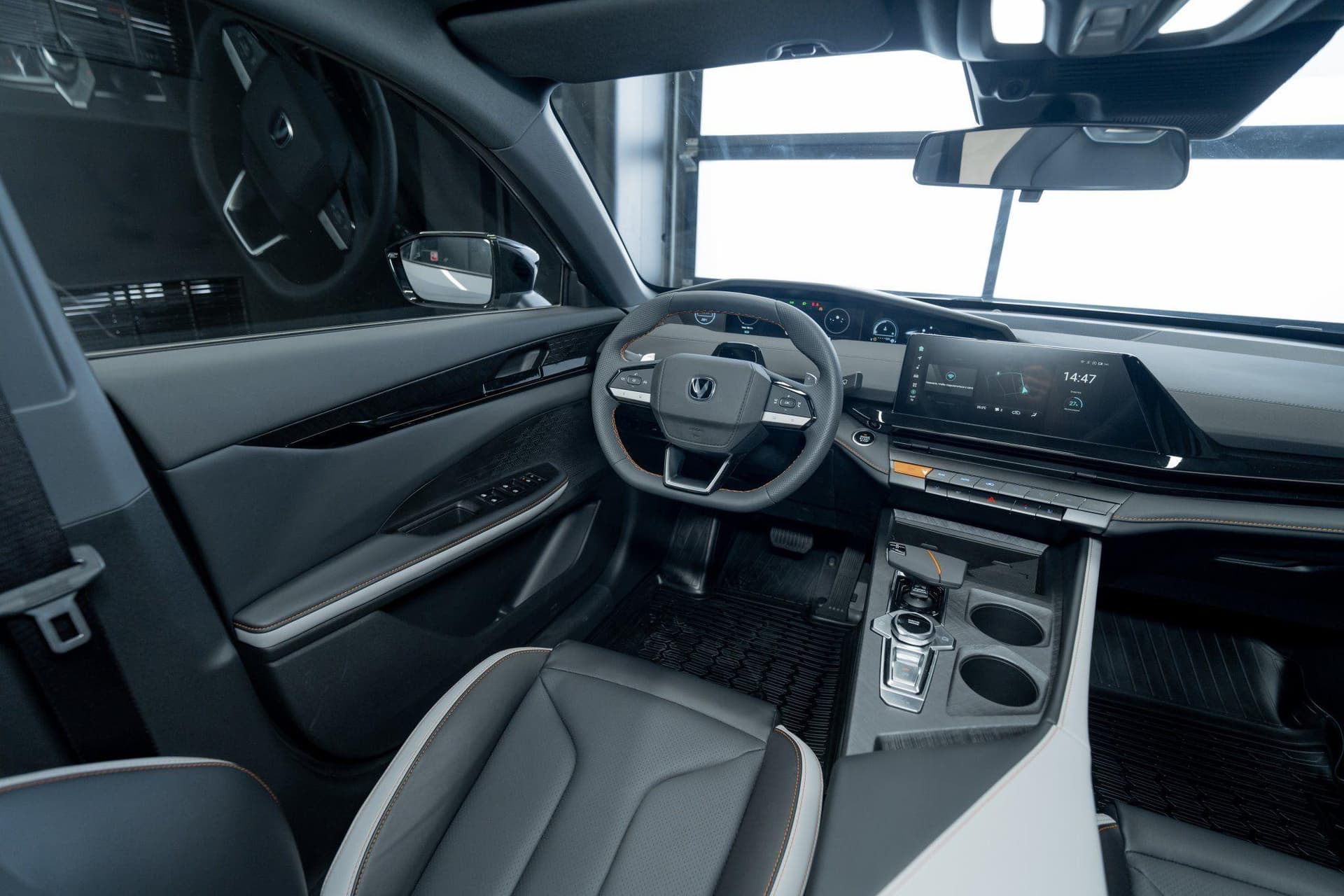 Changan Uni-V Tech 1.5T 7DCT в лизинг - 6
