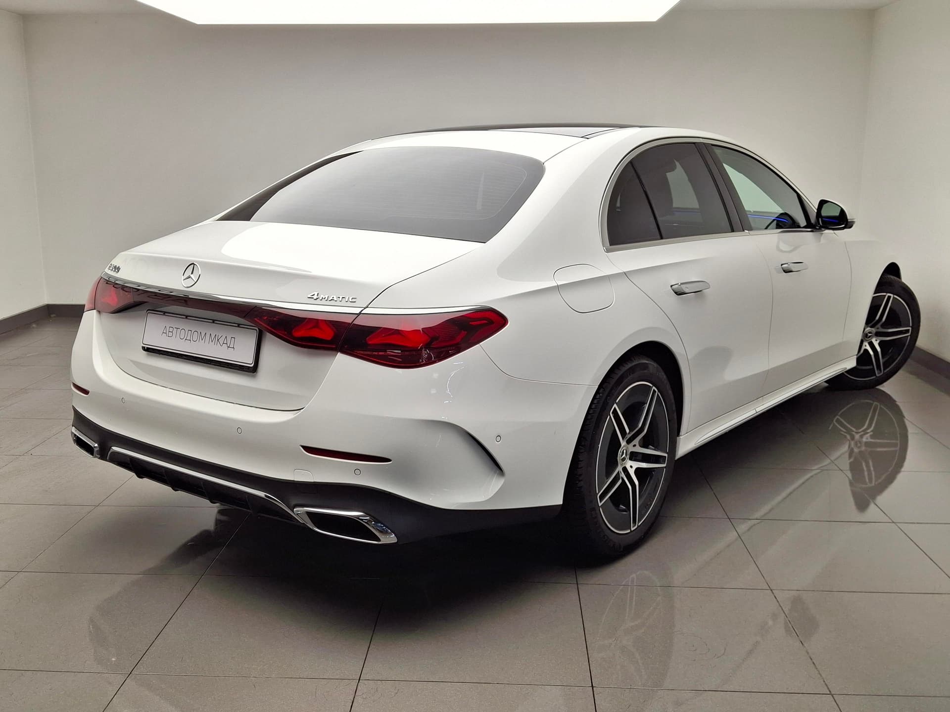 Mercedes-Benz E седан 300 4MATIC AMG Line в лизинг - 4