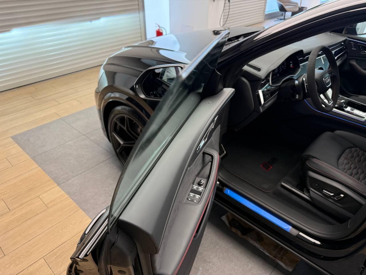 Audi RS Q8 quattro в лизинг - 28