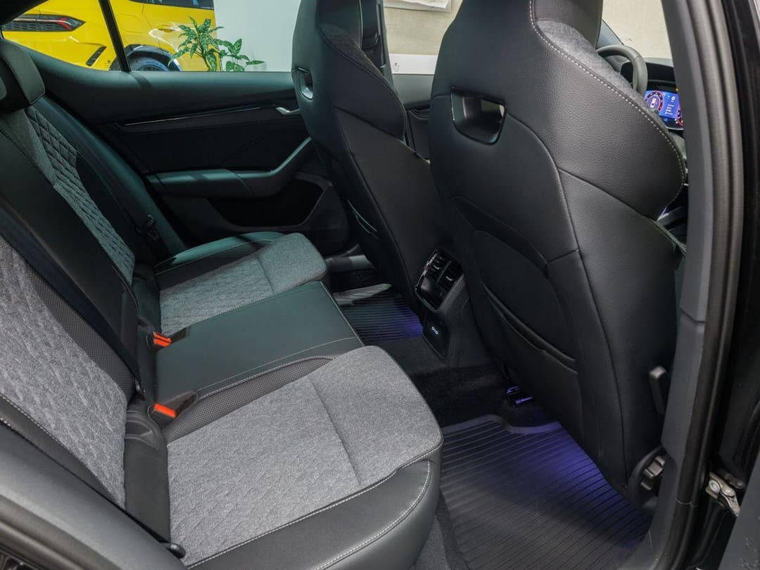 Skoda Octavia Спортлайн 2.0Т полный привод АТ в лизинг - 19