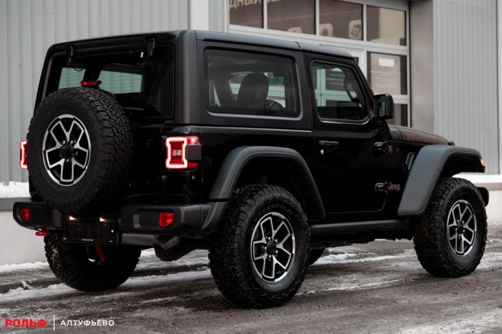 Jeep Wrangler - 4