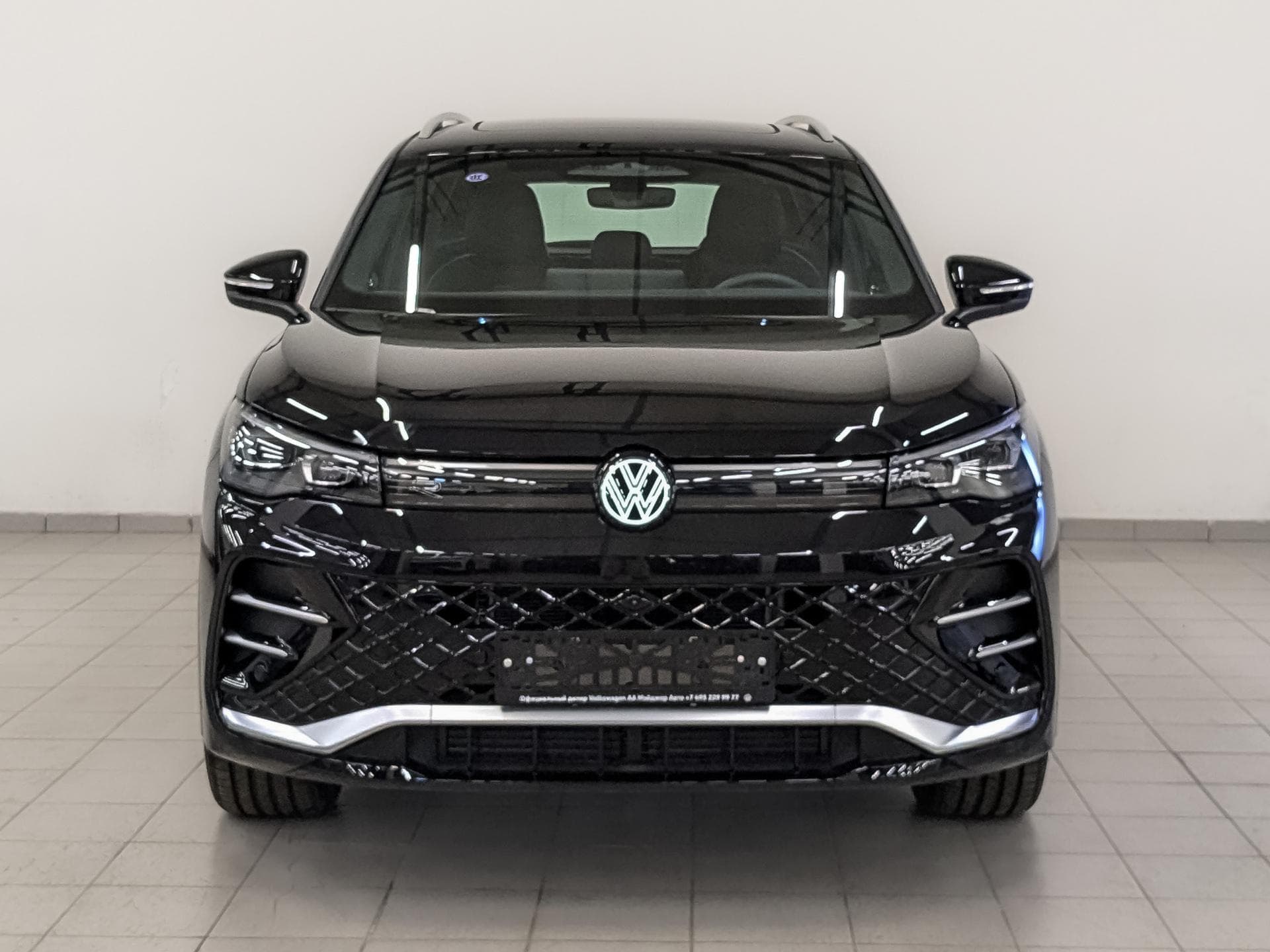 Volkswagen Tiguan L Pro R-Line Premium Edition 380TSI 7AT 4WD в лизинг - 6
