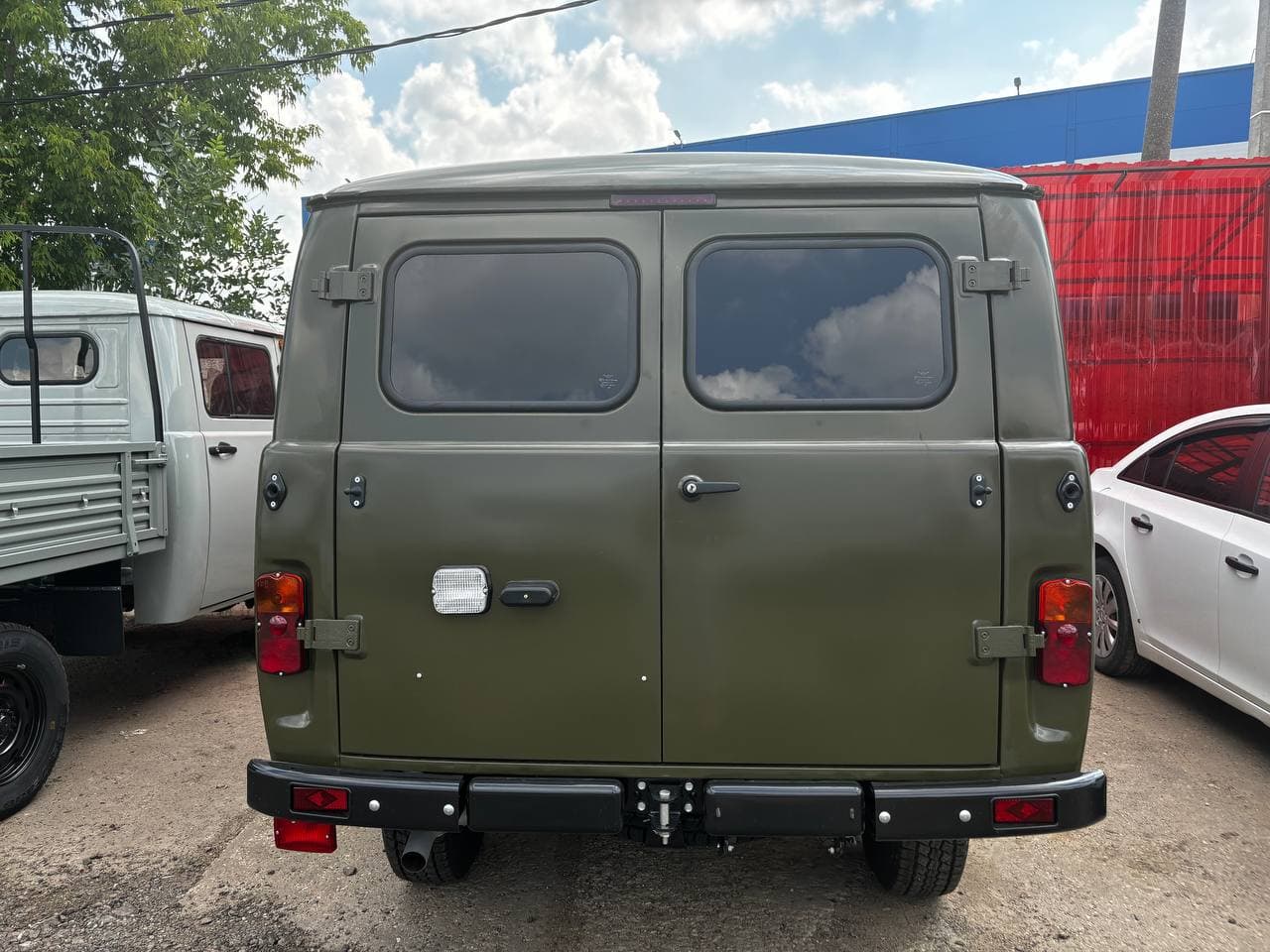 UAZ 3909 Комби 7 мест без ABS 2.7 5MT в лизинг - 7