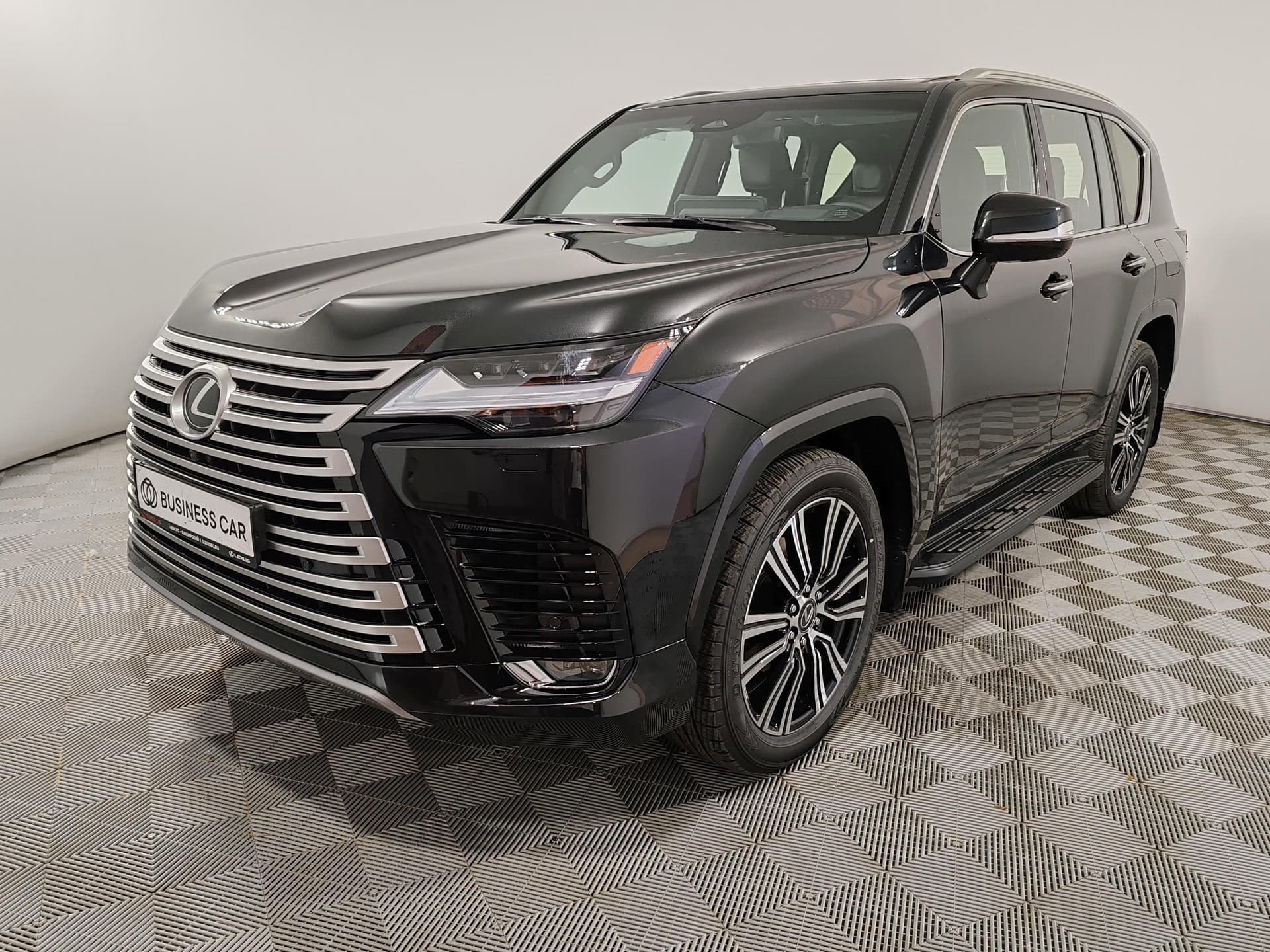 Lexus LX 500d Urban DSL в лизинг - 2