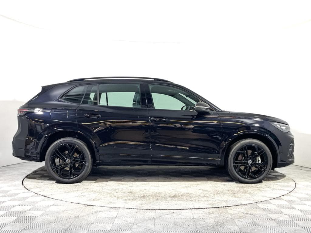 Volkswagen Tiguan L Pro - 5