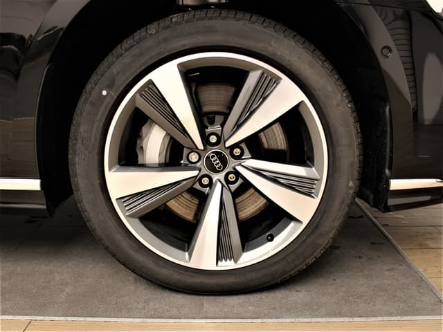 Audi A8 L 55 TFSI quattro tiptronic в лизинг - 17