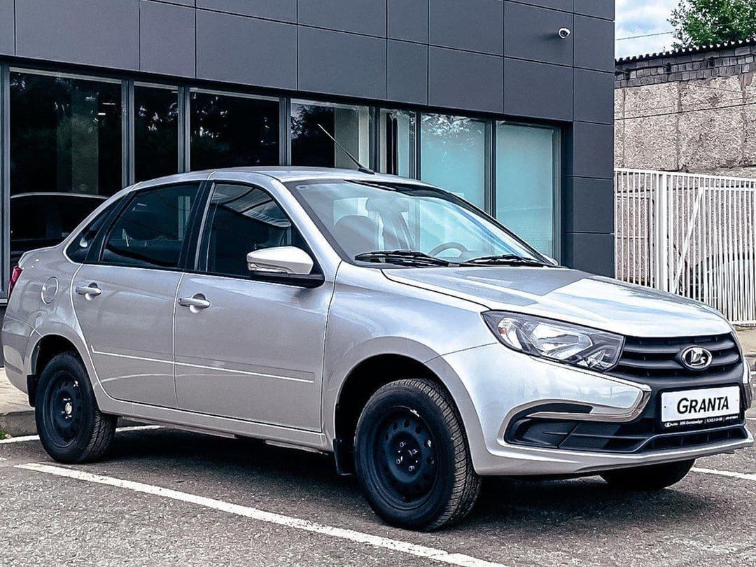 Lada Granta седан Classic 24 Кондиционер 1.6 90hp 5MT в лизинг - 3