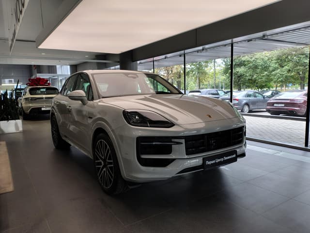 Porsche Cayenne E-Hybrid Black Edition в лизинг - 3