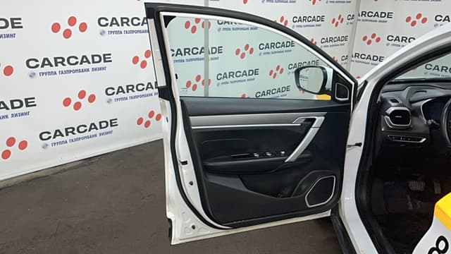 Geely Coolray - 8