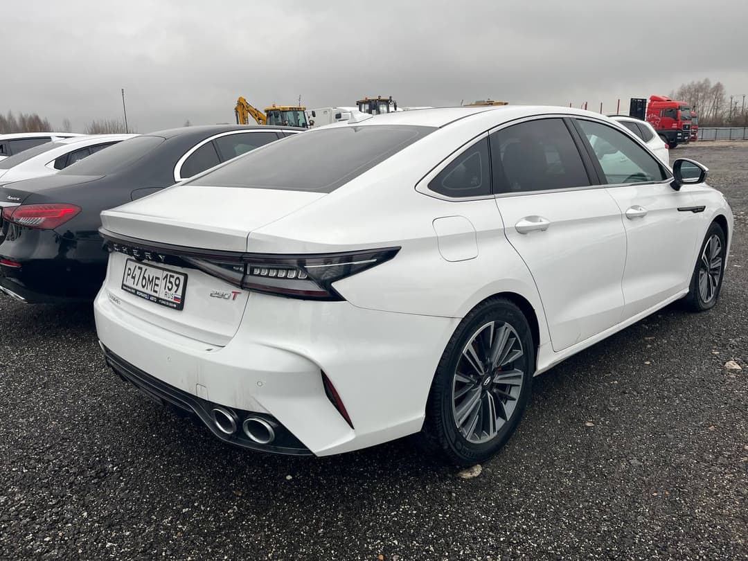 Chery ARRIZO 8 - 3