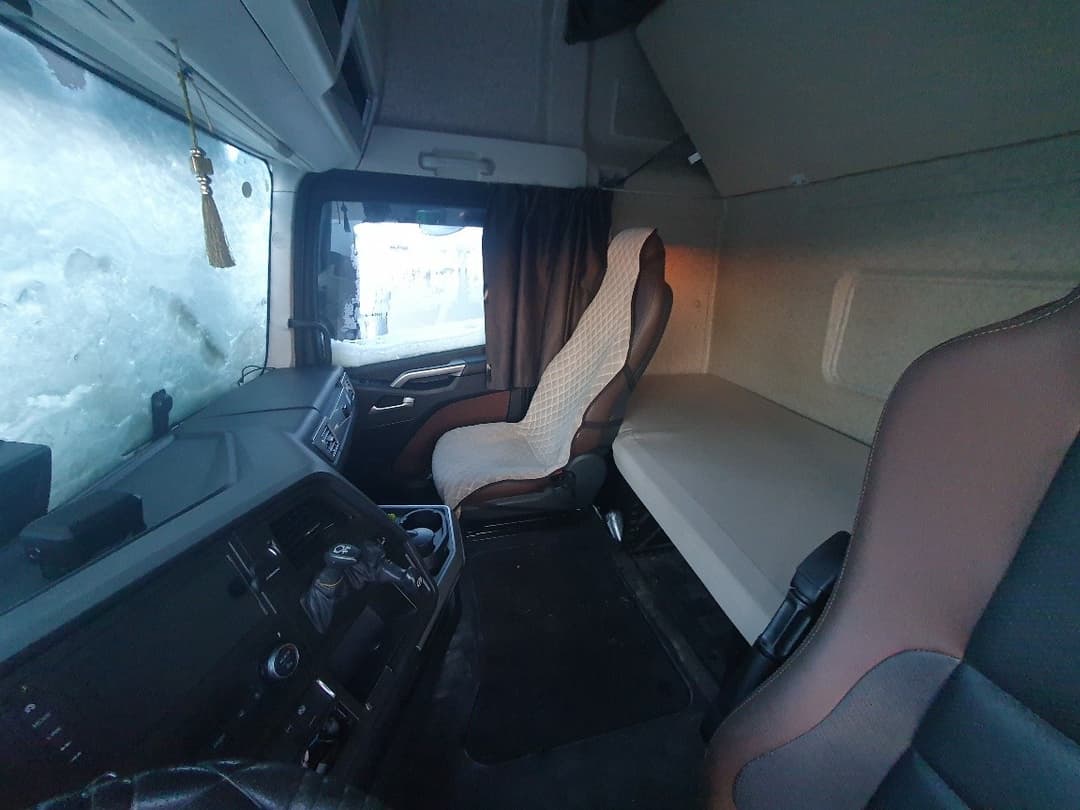 FAW J7 4x2 Седельный тягач - 7