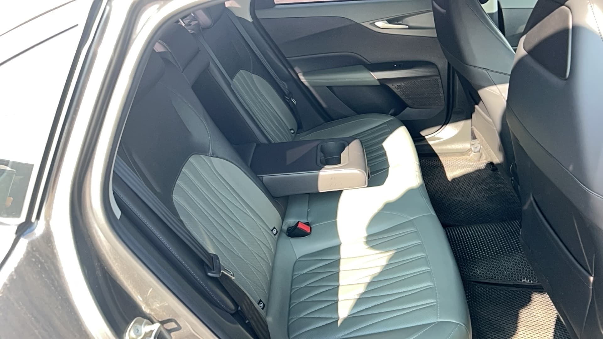 Changan Lamore - 9
