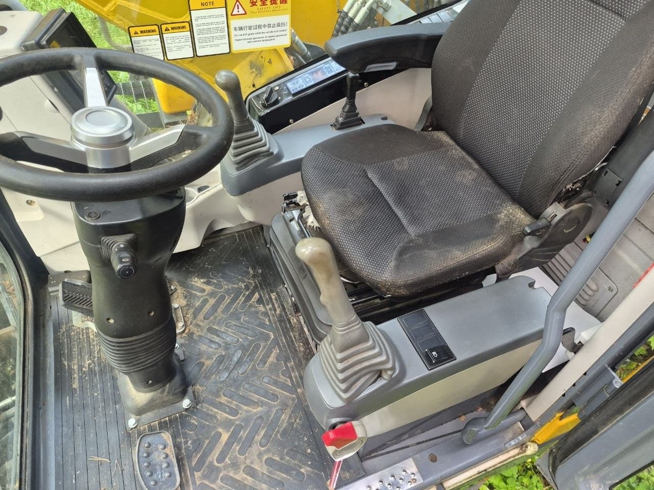 Beezone BX160* Экскаватор колесный - 5