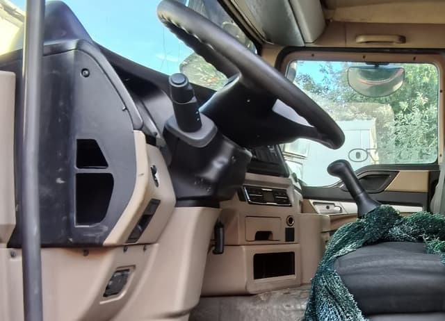 Howo T5G 6x4 Самосвал - 6