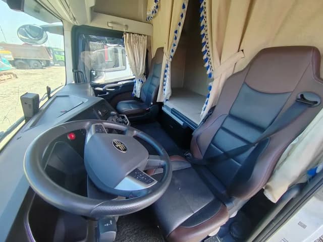 FAW J7 4x2 Седельный тягач - 6