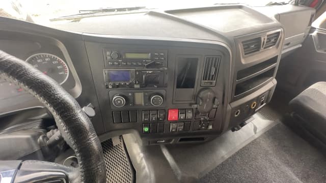 Shacman (Shaanxi) SX* 6x4 Седельный тягач - 5