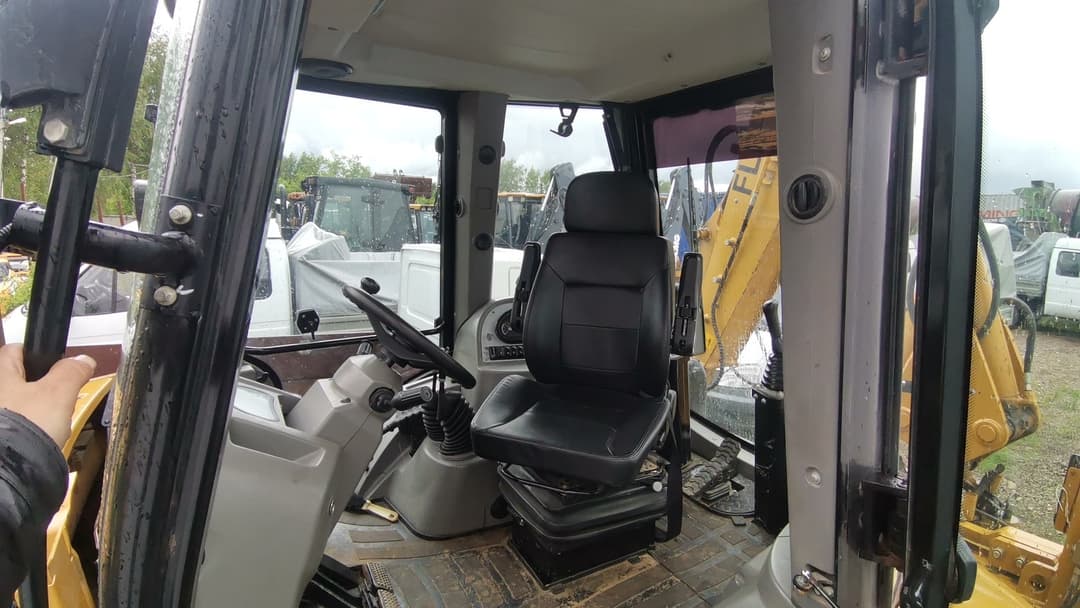 Lovol FLB468 Экскаватор-погрузчик - 6