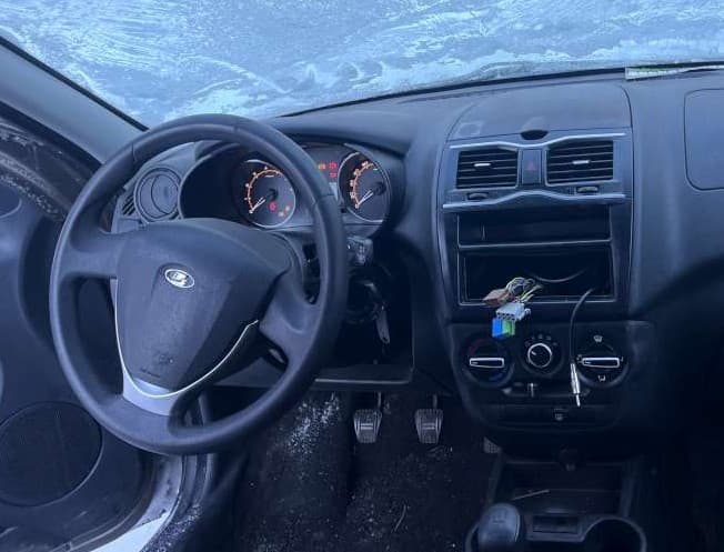 Lada Granta седан - 5