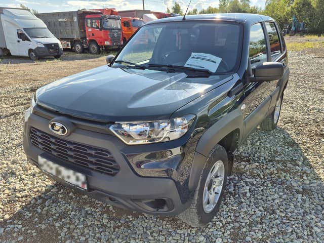 Lada Niva Travel - 1