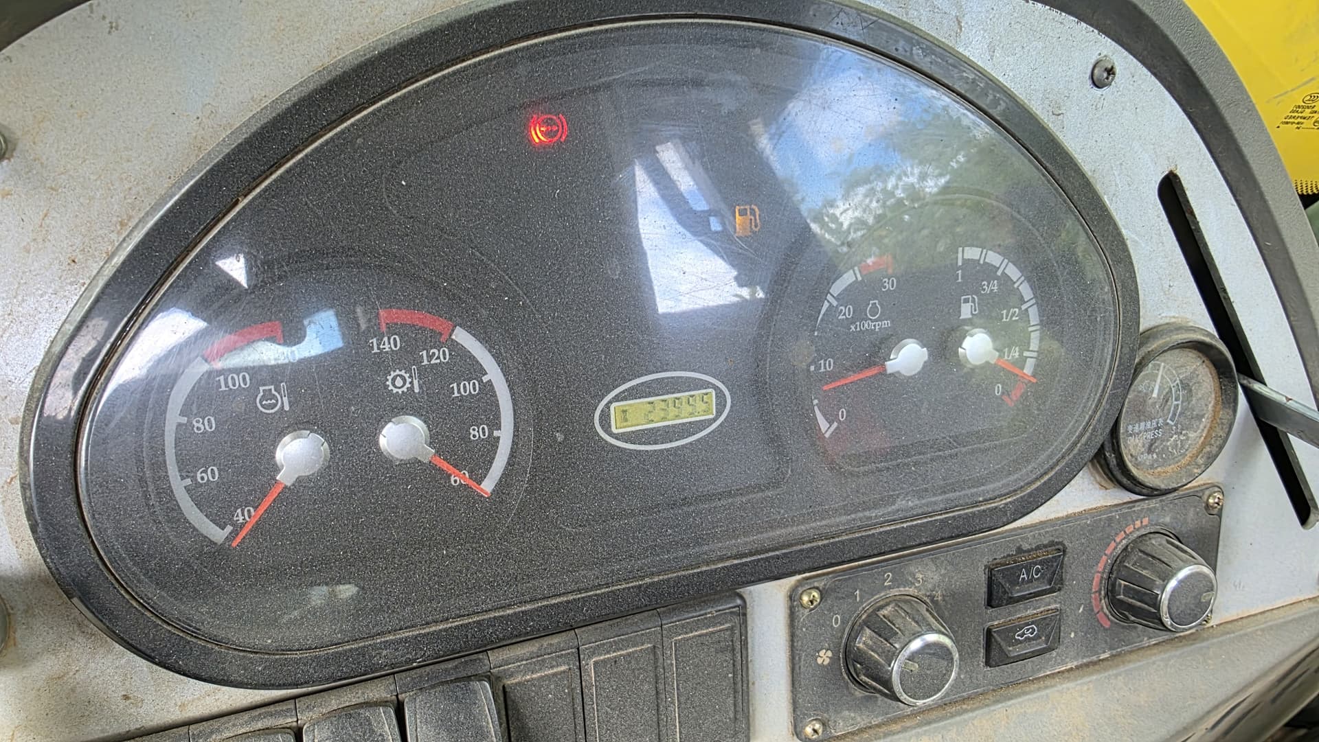 Shanmon S900 Экскаватор-погрузчик - 4
