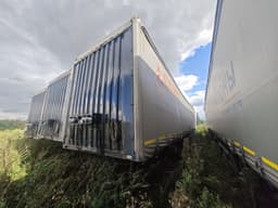 Тонар 97882 Полуприцеп шторный - 1