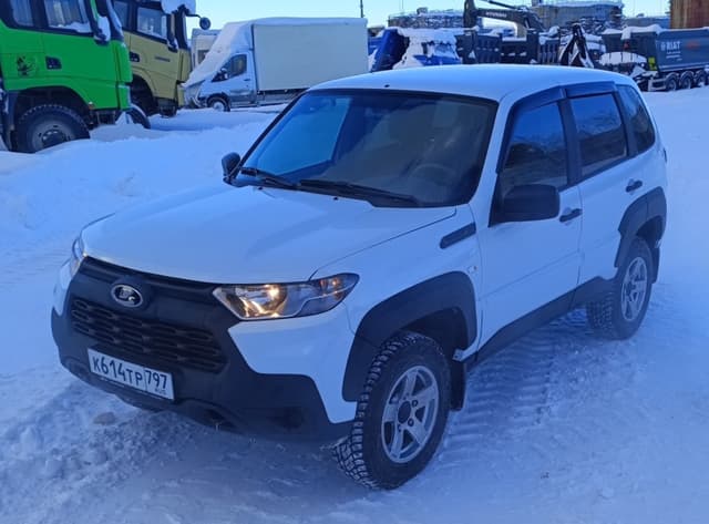 Lada Niva Travel - 1