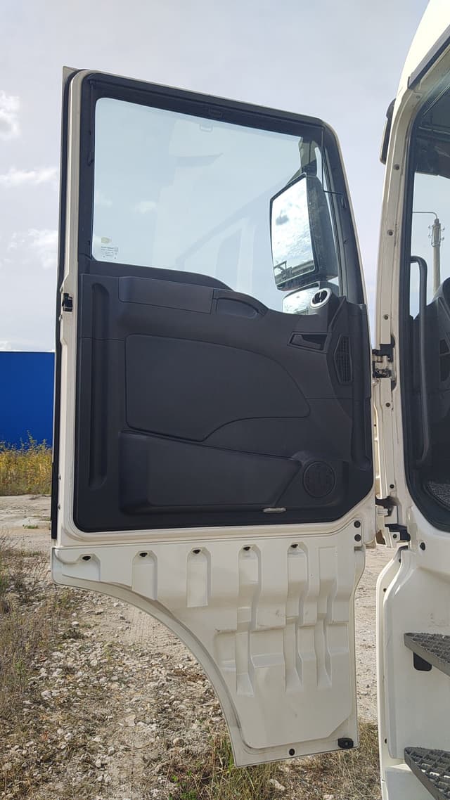 Sitrak C7H 4x2 Седельный тягач - 8