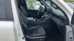 Toyota Land Cruiser 300 - 6